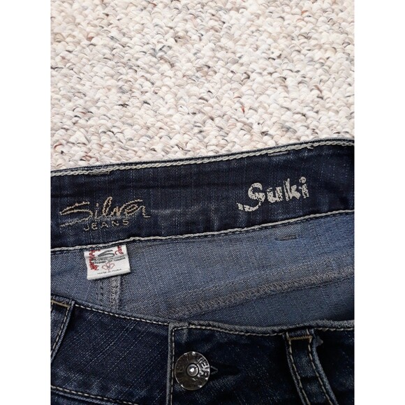 30x31 1/2  Silver Suki dark wash bootcut - Picture 6 of 7